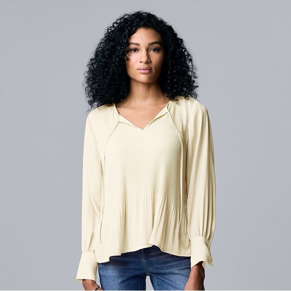 Vera Wang Elegant Cream Women's Top